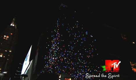 Share the spirit - MTV Christmas Throwies in Sydney