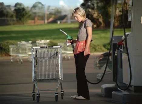Woman refuels her trolley in Progressive Enterprises TV ad