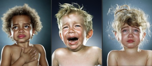 Crying children photographed by Jill Greenberg