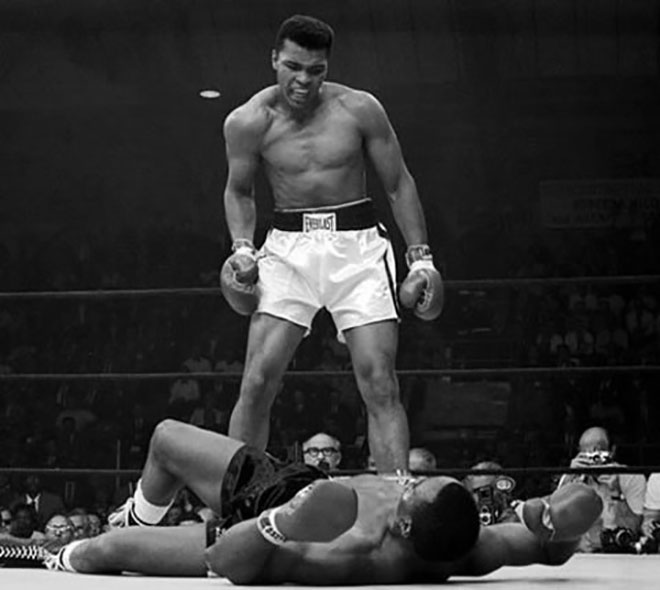 Muhammad Ali knocks out Liston